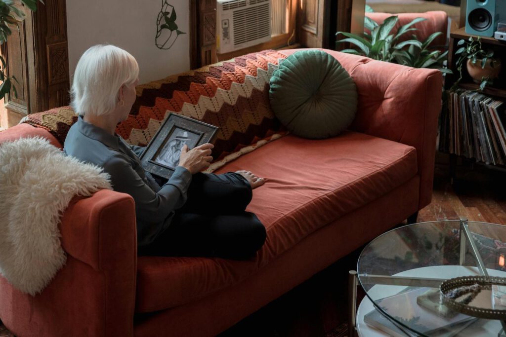 Erinnerungsstücke aus Kleidung anfertigen lassen | Gloria & Apollo